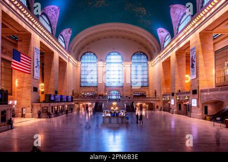 New York, Etats-Unis - 27 avril 2022 : vue intérieure du hall principal de la gare centrale de New York Banque D'Images