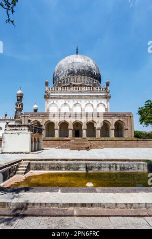 Extérieur de la tombe de Begum Hayat Baksh, tombes Qutub Shahi, Hyderabad, Telangana, Inde, Asie Banque D'Images