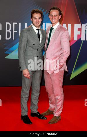 Jesse Burgess et Wwill Warr assistent à la première européenne de la « concession » lors du BFI London film Festival 65th au Royal Festival Hall de Londres. Banque D'Images