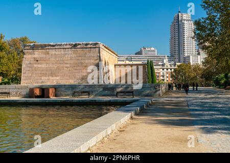 Temple de Debod au Parc de la Montaña à Madrid près de la Plaza de Espana Banque D'Images