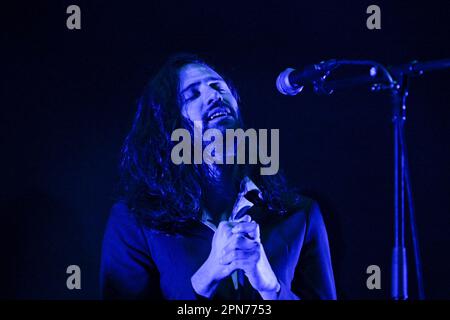 Padoue, Italie. 16th avril 2023. Aimone Romizi au cours de Fast Animals et Slow Kids -Concerto in Quattro Atti per Piccola Orchestra Da Camera, concert de musique à Padoue, Italie, 16 avril 2023 crédit: Agence de photo indépendante/Alamy Live News Banque D'Images