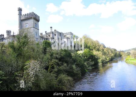 Château de Lismore sur la rivière Blackwater, ville de Lismore , comté de Waterford , région de Munster , Irlande Banque D'Images