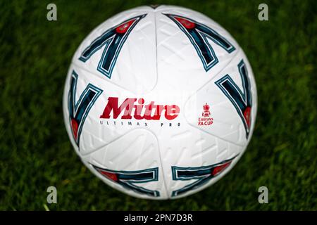 Mitre Pro Delta FA Cup ball Banque D'Images