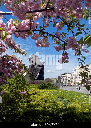 Non exclusif: IVANO-FRANKIVSK, UKRAINE - 14 AVRIL 2023 - le monument à Ivan Franko, poète, écrivain, critique social et littéraire ukrainien, journali Banque D'Images