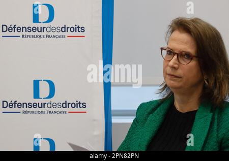 Paris, France. 17th avril 2023. La défenseuse des droits, Claire Hedon a présenté le rapport annuel 2022 de son institution, à Paris, en France, sur 17 avril 2023. Photo de Vernier/JBV NEWS/ABACAPRESS.COM crédit: Abaca Press/Alay Live News Banque D'Images