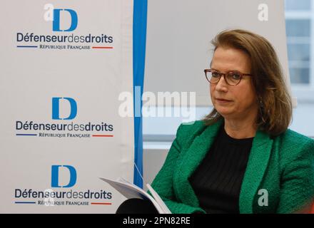 Paris, France. 17th avril 2023. La défenseuse des droits, Claire Hedon a présenté le rapport annuel 2022 de son institution, à Paris, en France, sur 17 avril 2023. Photo de Vernier/JBV NEWS/ABACAPRESS.COM crédit: Abaca Press/Alay Live News Banque D'Images