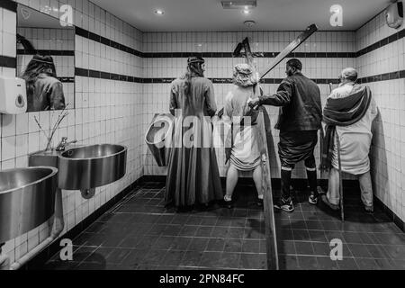 Image en noir et blanc de l'humour des toilettes par Jésus Christ cojoueurs pour le Christathon le dimanche de Pâques. Banque D'Images