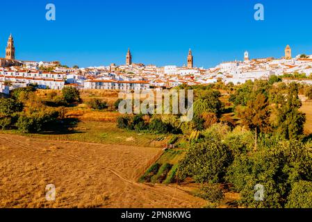 Vue panoramique sur la ville de Jerez de los Caballeros. Jerez de los Caballeros, Badajoz, Extremadura, Espagne, Europe Banque D'Images