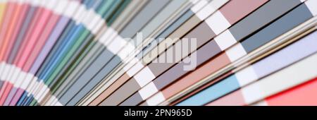 Éventail de palettes dans différents échantillons de couleurs multicolores Banque D'Images