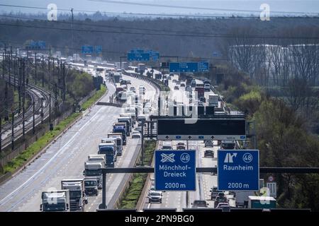 Autoroute A3 près de Flörsheim, avant la jonction de l'autoroute Mönchhof, voie rétrécir en raison des travaux routiers, Hesse, Allemagne Banque D'Images