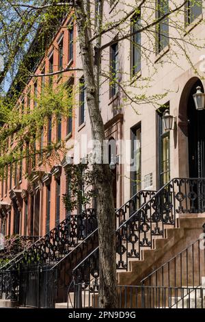 St. Luke's place alias Block Beautiful, Leroy Street, Greenwich Village, New York City. Banque D'Images