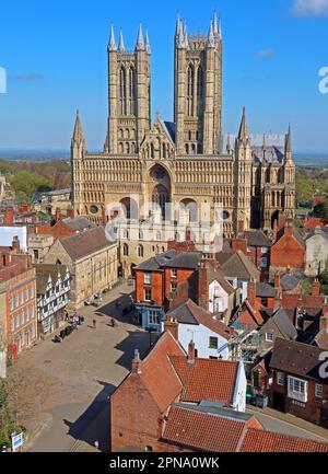 Lincoln cathédrale tours, église de la Sainte Vierge Marie de Lincoln, 2 Excheckr Gate, Lincoln centre ville, Lincolnshire, Angleterre, ROYAUME-UNI, LN2 1PZ Banque D'Images