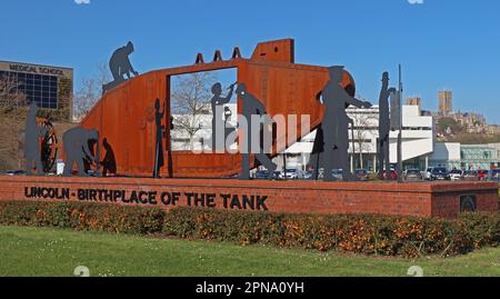 Foster & Co Lincoln Tank Memorial - lieu de naissance du réservoir, 1915, Ropewalk, Brayford Way Roundabout, Tritton Rd, Lincoln, Angleterre, Royaume-Uni, LN6 7FS Banque D'Images