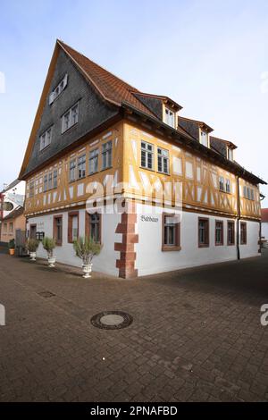 Maison historique à colombages, maison de bain construite en 1580, Dieburg, Hesse, Odenwald, Allemagne Banque D'Images