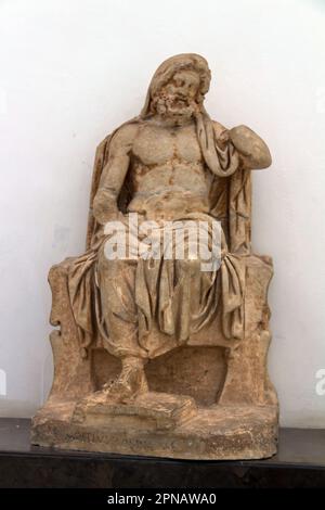 Ancienne statue carthaginienne au musée national de Bardo, Tunis, Tunisie Banque D'Images