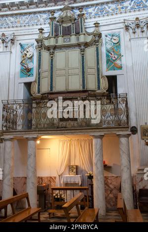 Le village de Scicli, via Mormina Penna, San Michele Arcangelo, province de Ragusa, Sicile, Italie, Europe; site du patrimoine mondial de l'UNESCO Banque D'Images