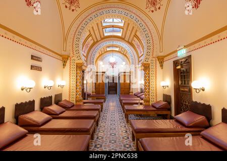 Intérieur des bains turcs de Harrogate le 17th octobre 2022 à Harrogate, Yorkshire, Angleterre. Crédit : nouvelles SMP Banque D'Images