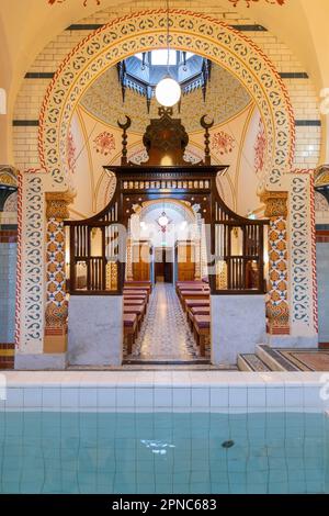 Intérieur des bains turcs de Harrogate le 17th octobre 2022 à Harrogate, Yorkshire, Angleterre. Crédit : nouvelles SMP Banque D'Images