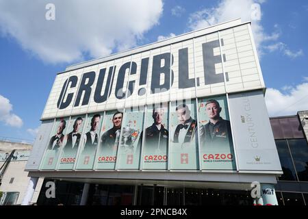 Vue sur le Crucible Theatre, stade du Championnat du monde de Snooker de Cazoo, au Crucible Theatre, Sheffield. Date de la photo: Mardi 18 avril 2023. Banque D'Images