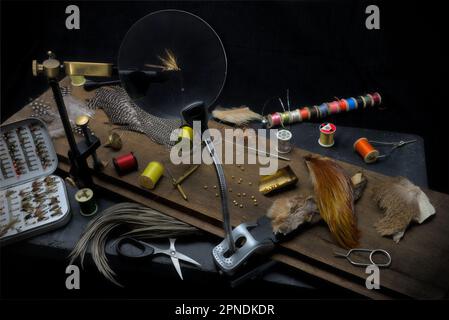 Atelier, équipement et accessoires de pêche à la mouche Banque D'Images