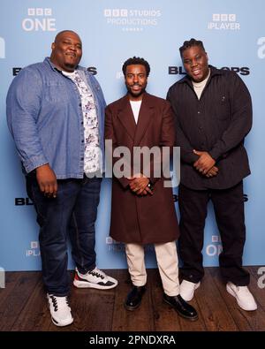 BLACK OPS, série de comédie sur BBC One et BBC iPlayer par BBC Studios Comedy. Francis Ezekie (L), Akemnji Ndifornyen (C), Hammed Animashaun (R). Banque D'Images