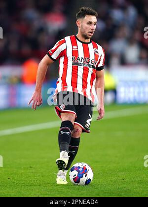 George Baldock de Sheffield United en action pendant le match de championnat Sky Bet à Bramall Lane, Sheffield. Date de la photo: Mardi 18 avril 2023. Banque D'Images