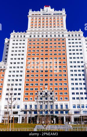 L'hôtel Riu Plaza España est un gratte-ciel historique. Ouvert en 1953 sous le nom de Edificio España, Espagne, une structure à usages mixtes contenant un hôtel, Banque D'Images