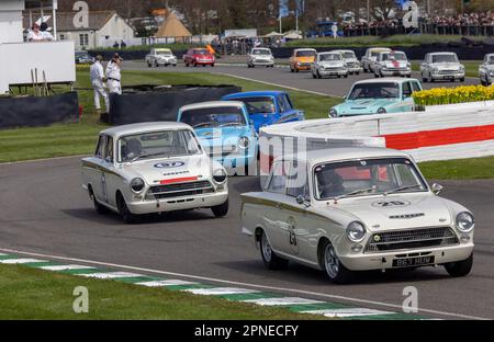 2023 avril - White Lotus Cortina Mk1 se réunit lors de la réunion des membres de Goodwood 80. Banque D'Images