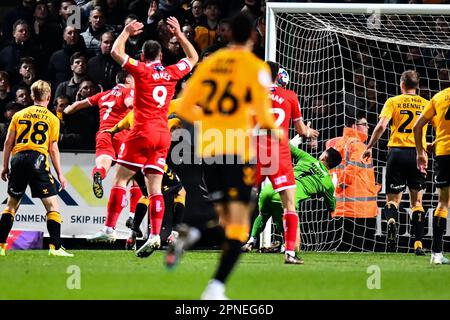 David Wheeler (7 Wycombe Wanderers) est à la tête de la maison Wycombes but 2nd pendant le match de la Sky Bet League 1 entre Cambridge United et Wycombe Wanderers au R Costaings Abbey Stadium, Cambridge, le mardi 18th avril 2023. (Photo : Kevin Hodgson | ACTUALITÉS MI) crédit : ACTUALITÉS MI et sport /Actualités Alay Live Banque D'Images