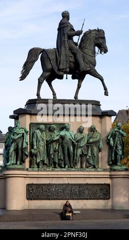 Statue équestre du roi Friedrich Wilhelm III De Prusse avec des figures de piédestal, Allemagne, Rhénanie-du-Nord-Westphalie, Cologne Banque D'Images