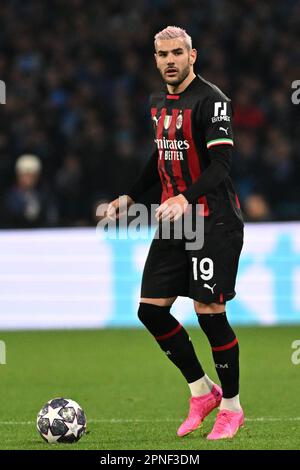 Naples, Italie. 18th avril 2023. Theo Hernandez lors du quart de finale de la Ligue des champions de l'UEFA deuxième match entre SSC Napoli et AC Milan le 18 avril 2023 au stade Diego Armando Maradona à Naples, Italie. Photo Tiziano Ballabio crédit: Agence de photo indépendante/Alamy Live News Banque D'Images