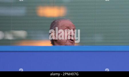 Londres, Royaume-Uni. 18th avril 2023. L'ancien roi d'Espagne Juan Carlos I lors du match de l'UEFA Champions League à Stamford Bridge, Londres. Le crédit photo devrait se lire: Paul Terry/Sportimage crédit: Sportimage/Alay Live News Banque D'Images