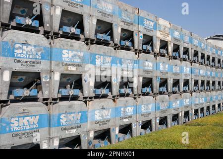 TDR-Metalurgija, Werk in Ruse, Slowenien, conteneur fuer Calciumcarbid *** TDR-Metalurgija, usine de Ruse, Slovénie, conteneur pour carbure de calcium Banque D'Images