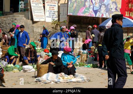 Marché hebdomadaire de Dong Van. Ha Giang, Vietnam Banque D'Images