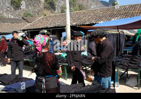 Marché hebdomadaire de Dong Van. Ha Giang, Vietnam Banque D'Images