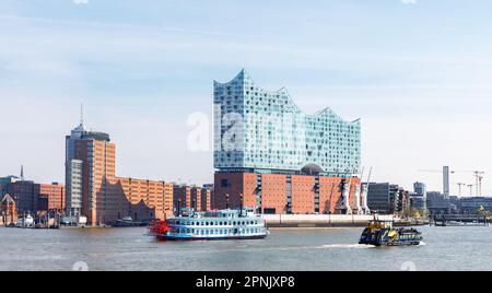 Hambourg, Allemagne. 03rd avril 2023. Vue sur la salle de concert Elbphilharmonie à Hafencity. Credit: Markus Scholz/dpa/Alay Live News Banque D'Images