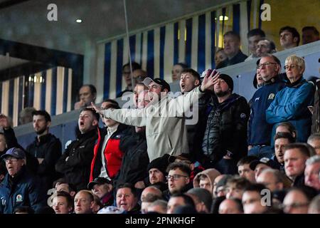 Fans de Blackburn lors du match de championnat Sky Bet Blackburn Rovers vs Coventry City à Ewood Park, Blackburn, Royaume-Uni, 19th avril 2023 (photo de Ben Roberts/News Images) Banque D'Images