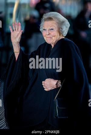 Rotterdam, Niederlande. 19th avril 2023. La princesse Beatrix des pays-Bas arrive à la RTM Stage Ahoy à Rotterdam, sur 19 avril 2023, pour assister à la Koningsdagconcert 2023, le concert avant la Journée des rois est organisé pour ceux qui ont contribué à l'organisation de la Journée des rois crédit: Albert Nieboer/pays-Bas OUT/point de vue OUT/dpa/Alay Live News Banque D'Images