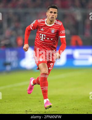 Le Bayern de Munich, Cavaco Joao Cancelo, en action lors du match de deuxième match de quart de finale de la Ligue des champions de l'UEFA à l'Allianz Arena, Munich. Date de la photo: Mercredi 19 avril 2023. Banque D'Images