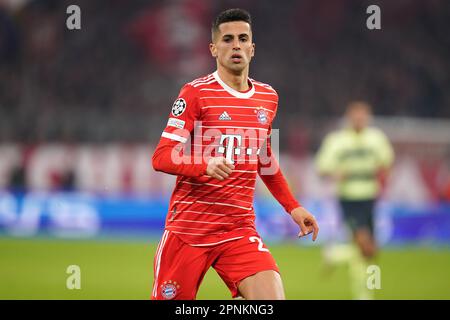 Le Bayern de Munich, Cavaco Joao Cancelo, en action lors du match de deuxième match de quart de finale de la Ligue des champions de l'UEFA à l'Allianz Arena, Munich. Date de la photo: Mercredi 19 avril 2023. Banque D'Images