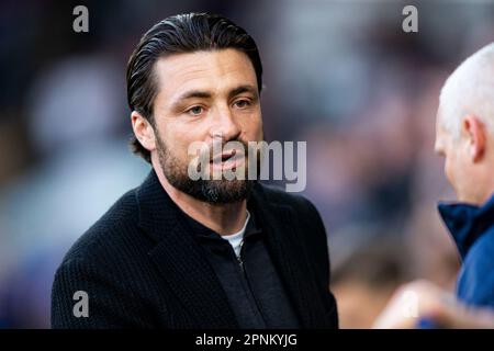 Swansea, Royaume-Uni. 19th avril 2023. Russell Martin, directeur de Swansea City, regarde. Match de championnat EFL Skybet, Swansea City v Preston North End au stade Swansea.com de Swansea, pays de Galles, le mercredi 19th avril 2023. Cette image ne peut être utilisée qu'à des fins éditoriales. Usage éditorial seulement, photo de Lewis Mitchell/Andrew Orchard sports photographie/Alamy Live News crédit: Andrew Orchard sports photographie/Alamy Live News Banque D'Images