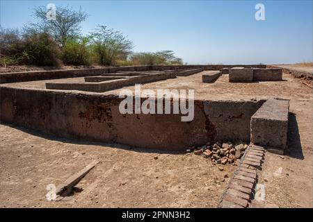 Lothal était l'un des sites les plus au sud de l'ancienne civilisation de la vallée de l'Indus, située dans la région de Bhal de l'État indien du Gujarat, en Inde. Banque D'Images