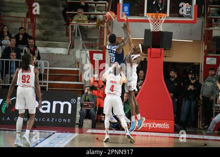 33 Nick Perkins Happy Casa Brindisi lors du championnat LBA Italie entre Openjobmestis Varèse et Happy Casa Brindisi, à Varèse, Italie, on Banque D'Images