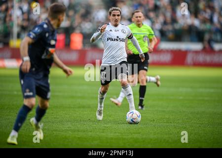 VARSOVIE, POLOGNE - 16 AVRIL 2023 : Ligue polonaise de football T-Mobile Ekstraklasa o/p : Josue (Legia) Banque D'Images