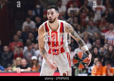 Belgrade, Serbie, 13 avril 2023. Luca Vildoza de Crvena Zvezda met Belgrade en action lors du match Euroligue 2022/2023 de Turkish Airlines entre Crvena Zvezda MTS Belgrade et Fenerbahce Beko Istanbul à la salle Nikolic d'Aleksandar à Belgrade, Serbie. 13 avril 2023. Crédit : Nikola Krstic/Alay Banque D'Images