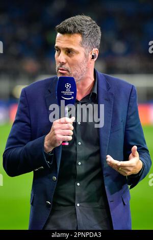 Milan, Italie. 19th avril 2023. L'ancien footballeur Julio Cesar est considéré comme un expert de la télévision avant le match de l'UEFA Champions League entre Inter et Benfica à Giuseppe Meazza à Milan. (Crédit photo : Gonzales photo/Alamy Live News Banque D'Images