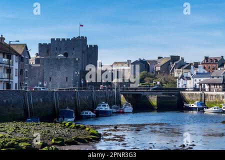 Château de Rushen et port, Castletown, île de Man Banque D'Images