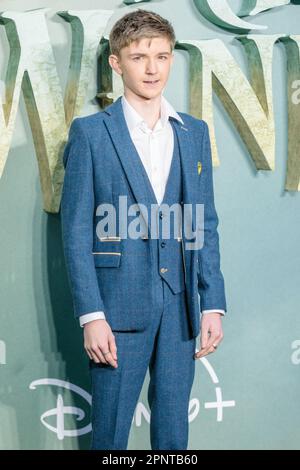 Londres, Royaume-Uni. 20th avril 2023. Joshua Pickering arrive à la première mondiale de Disney + film original, "Peter Pan & Wendy". Photo par Amanda Rose/Alamy Live News Banque D'Images