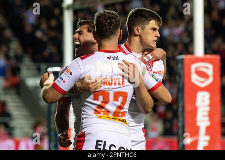 Jon Bennison #5 de St Helens célèbre son essai lors du match de la Super League de Betfred St Helens vs Warrington Wolves au stade totalement Wicked, St Helens, Royaume-Uni, 20th avril 2023 (photo de Craig Thomas/News Images) à, le 4/20/2023. (Photo de Craig Thomas/News Images/Sipa USA) crédit: SIPA USA/Alay Live News Banque D'Images