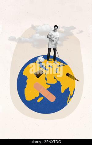 Affiche bannière image collage de petit mec volontaire laver avec mop terre planète nettoyer de la saleté déverser Banque D'Images